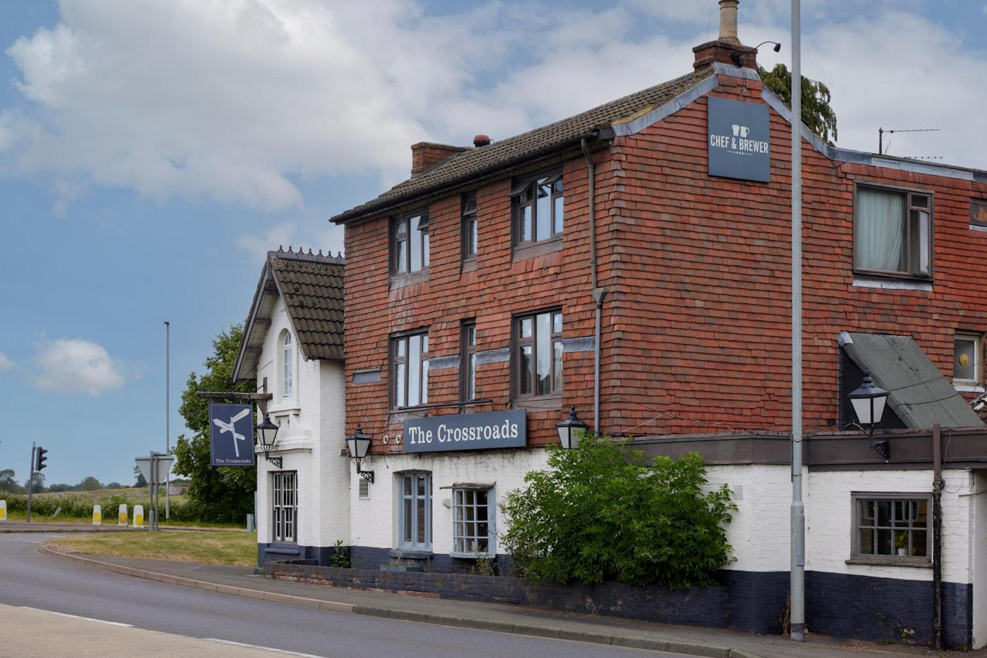 Отель Crossroads By Chef & Brewer Collection Weedon Bec Экстерьер фото